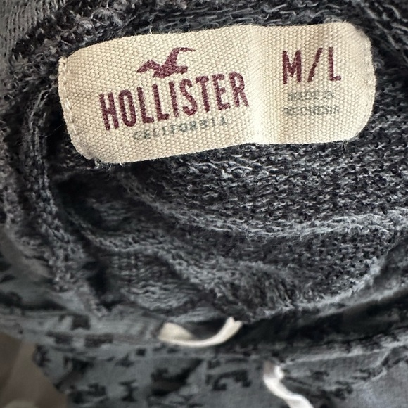 Hollister Gray and Black Patterned Hoodie - Picture 4 of 4